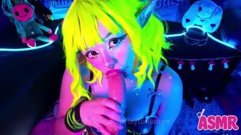 Welcome to the cyberpunk universe, let yourself be carried a... by laytonlange