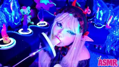 I want to taste your cock all day by laytonlange