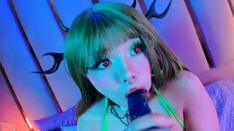 let my wet and hot mouth squeeze your delicious milk 😈😈 by laytonlange