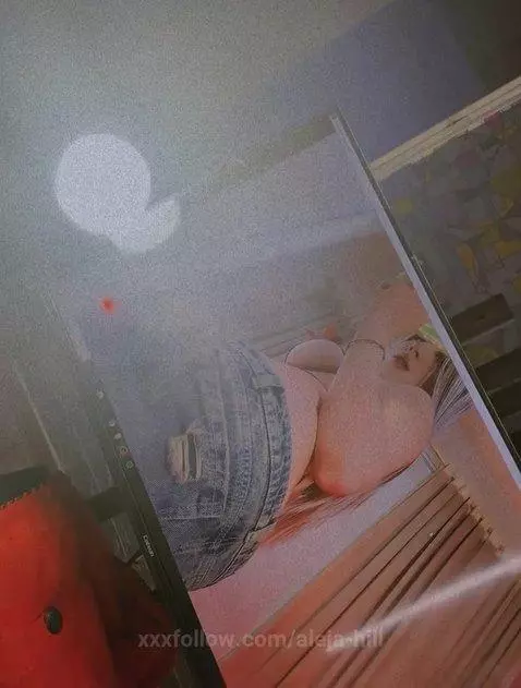 Do you want to see it? 🥵🍑 by aleja-hill