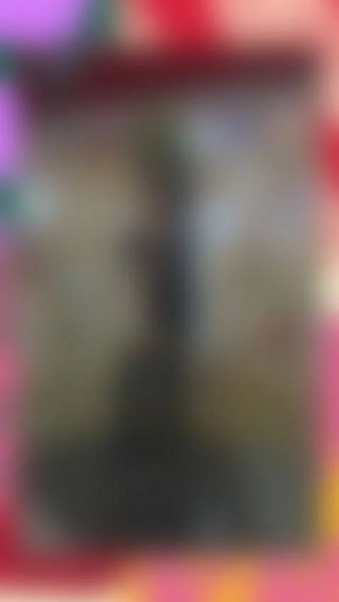 I've been noticing something... or does it just seem to me t... by sarahjonnes