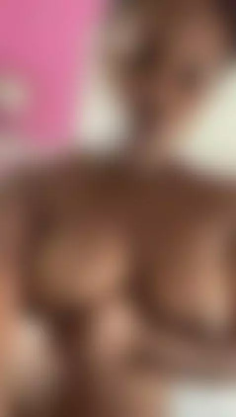 make me moan in my show ❤ by littlechocolatee