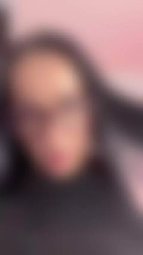 Hey love im online now lets play 😈 by a-vanellopecute