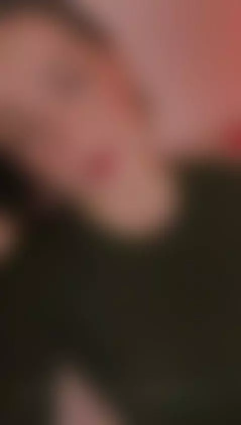 I send u some kisses for u darling I hope see u today ♥ by a-vanellopecute