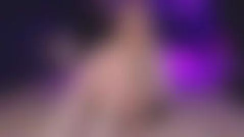 I'm here guys ^^ who wanna touch my pretty feet? eheheh by elliejay1