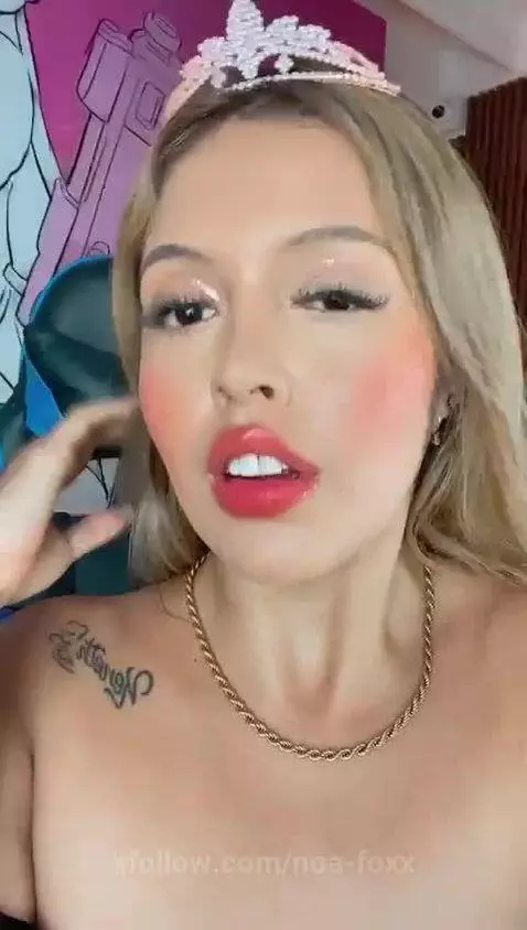 My pretty face by noa-foxx