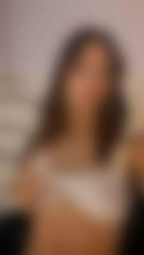 Sensual girl 👅 by sharon-montana