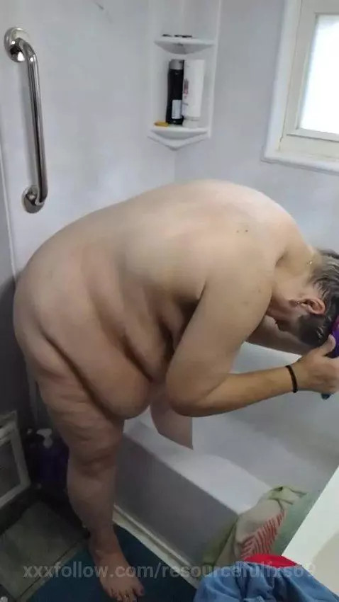 slow motion hair flip for all you lickers out there 😛👅😜 by resourcefulfxs69