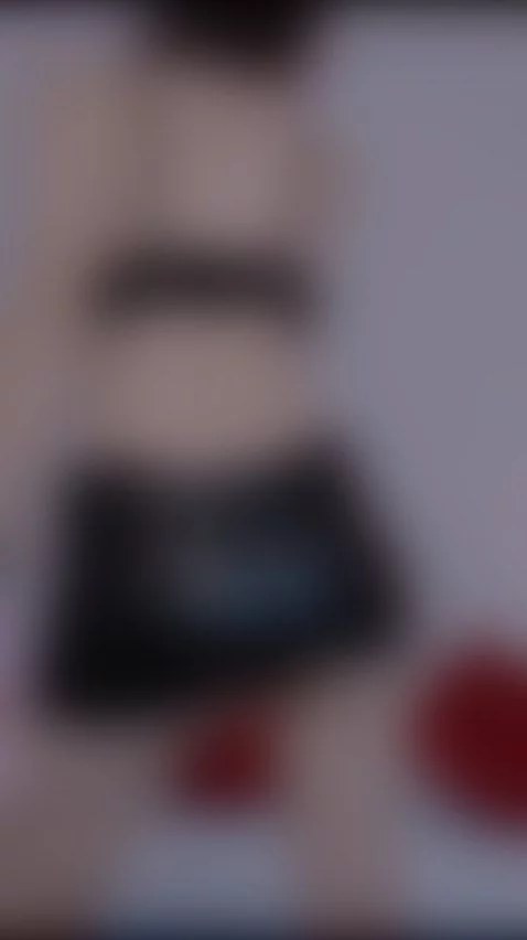 Sexy dance with my  leather skirt by lucero-evanss