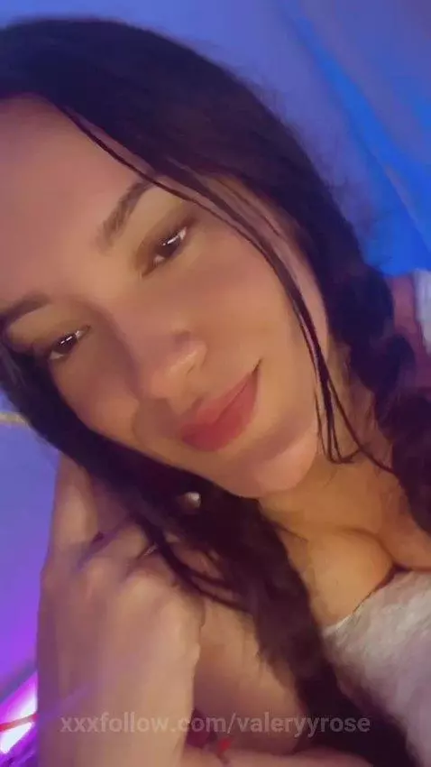 😋🦋🌷 by valeryyrose