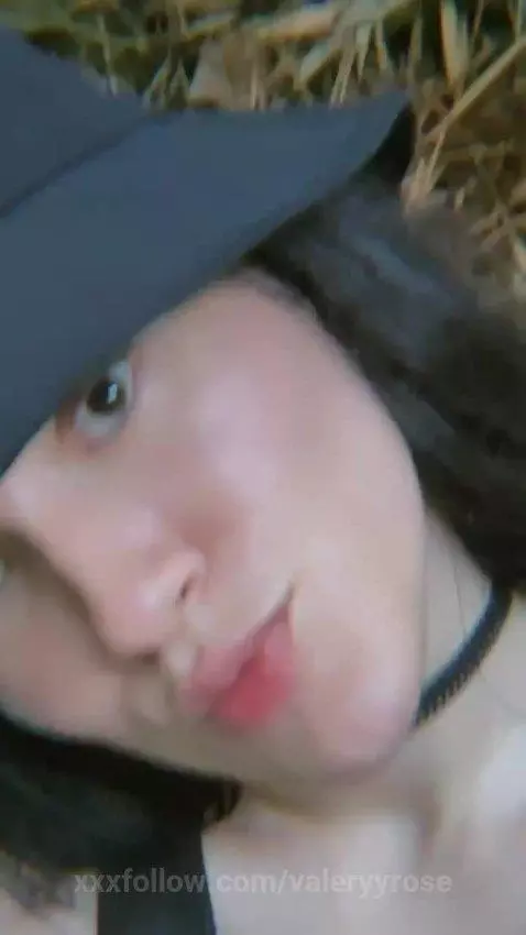 A Quick Tour… with My Naughty Side 😉🌿👀✨ by valeryyrose