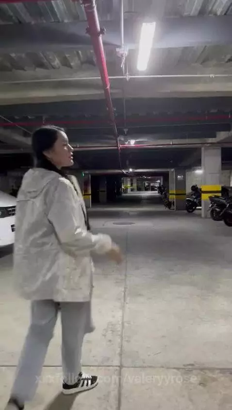 🤭🫣😶‍🌫️ by valeryyrose