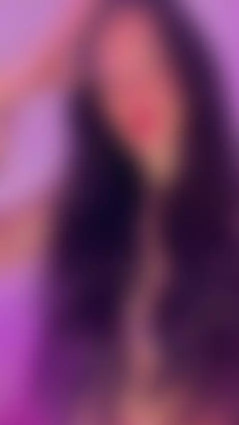 🧚🏻🩷 by valeryyrose