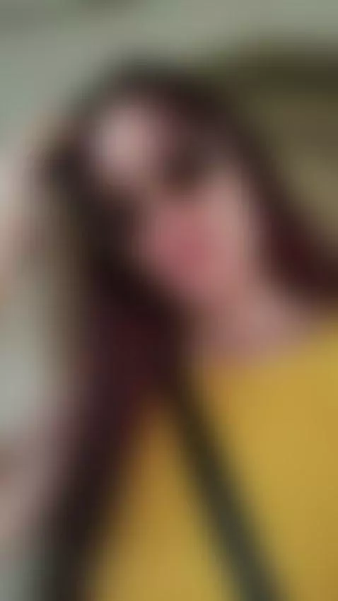 💛🌼 by valeryyrose