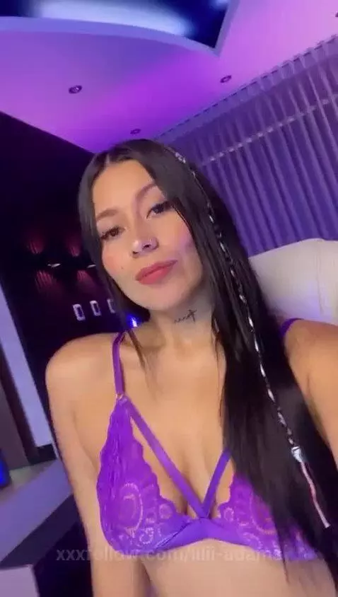 I'm online guys, happy day! by lilii-adams