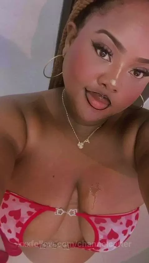 Naked… and thinking of your hands on me 😏🔥 by channelcarter