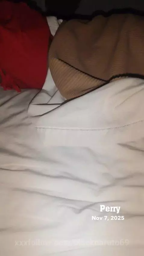 Put that ass N Pussy to sleep by blacknaruto69