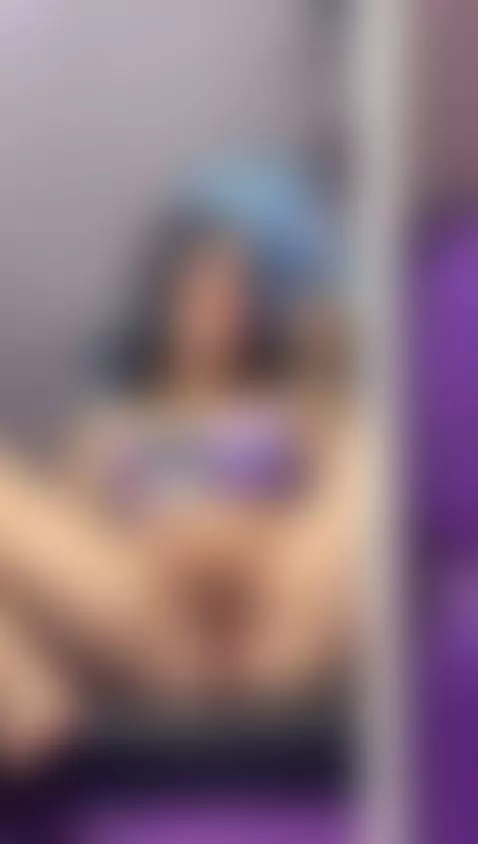 mm how rich my clitiris by lucyy-start