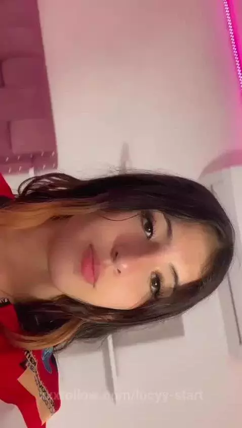 cute latina online by lucyy-start