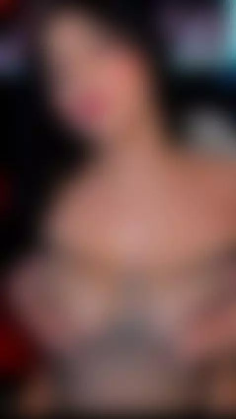 My big tits are professionals giving you a handjob by hannascottx