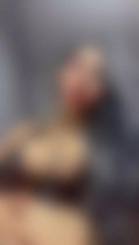 Rebounce my Tits! I am soo Hot!!! by hannascottx