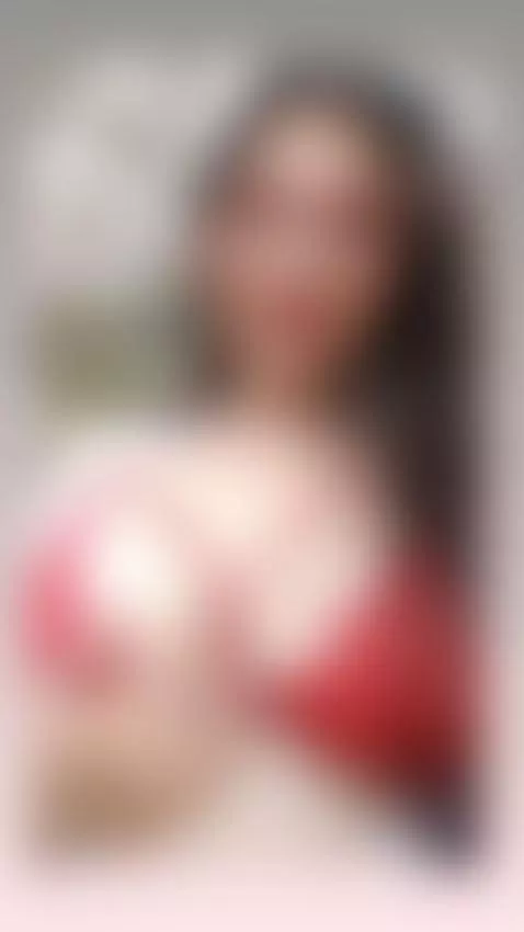 I want to feel the touch of your cock on my boobs 😏💖 by roxxanne-bail