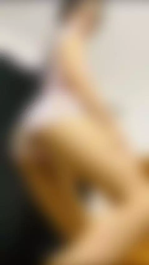 Do you like it if I jump on top of you until you explode? 💦💦 by isanixon