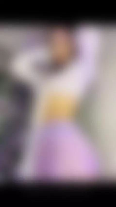 Eyes that sparkle, lips that captivate 🔥🔥 by isanixon