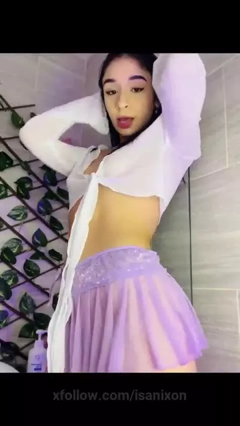 Eyes that sparkle, lips that captivate 🔥🔥 by isanixon