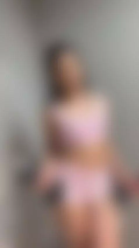 Should I lose more weight or stay thick...? 🏋️‍♂️🔥🥰 by isanixon