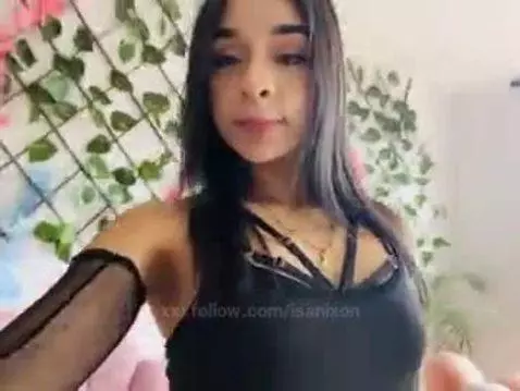 This round ass deserves your attention. 🔥😈 by isanixon