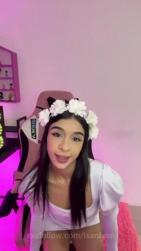 Who wants to give me a lick? 👅😈 by isanixon