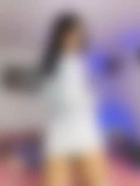 Does the color white suit me? 😜😜 by isanixon