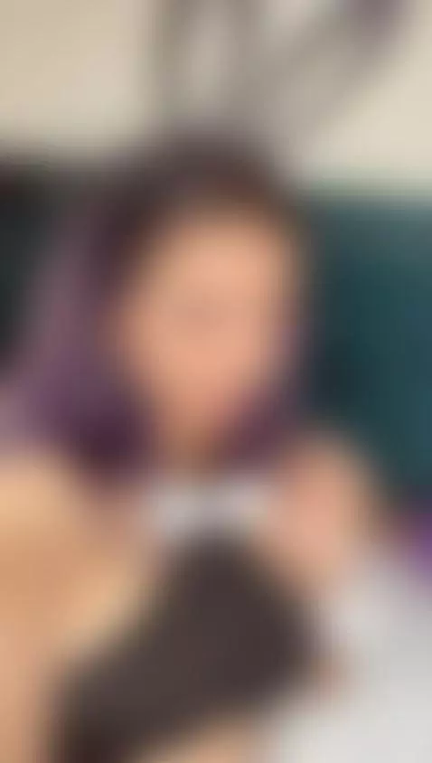 ONLINE by anne-mallow