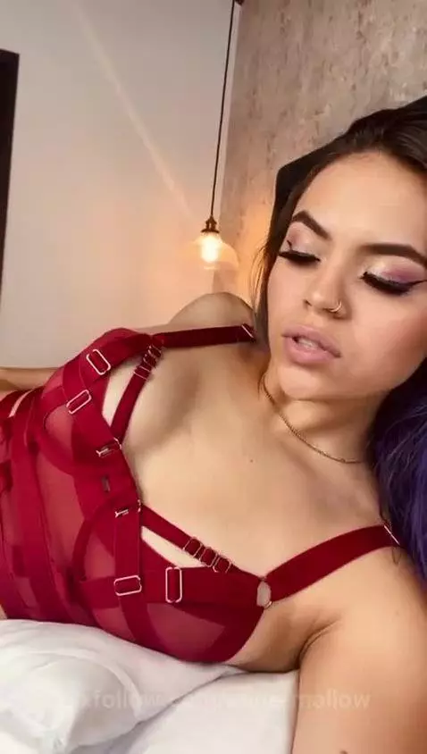 Imagine my sexy lips rubbing your rich cock by anne-mallow