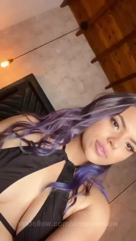 What do you think? 😏 by anne-mallow