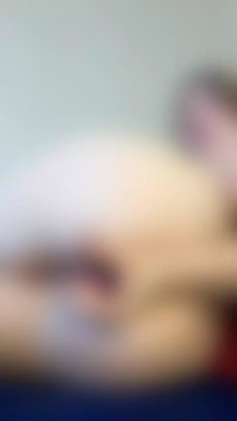 💋 Come say hello and let me put a smile on your face! by emmaa-blonde