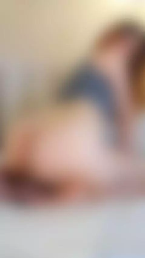 And if you fuck my pussy with the machine without stopping..... by emmaa-blonde