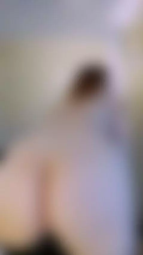 I’m built for your pleasure. Prove it.🔥 by emmaa-blonde