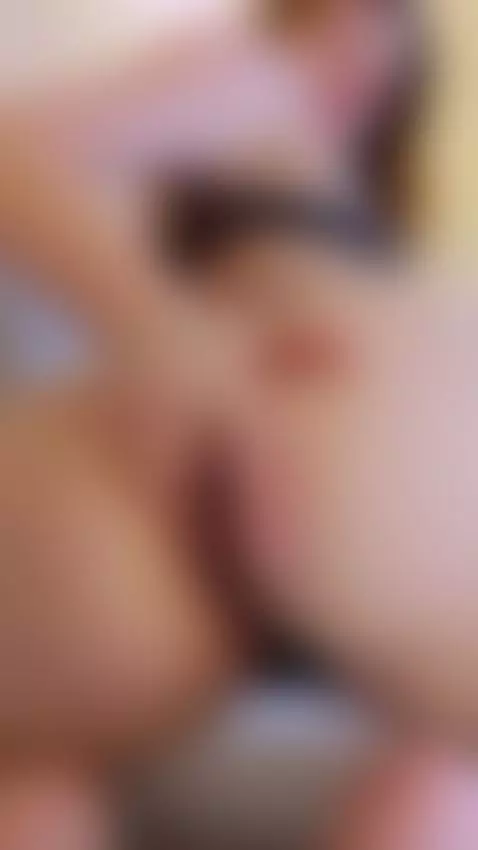 Your fingers can touch my asshole rigth now.🍑🍑😋 by emmaa-blonde