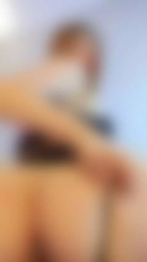 I really horny, fuck me please.🍑🤭 by emmaa-blonde