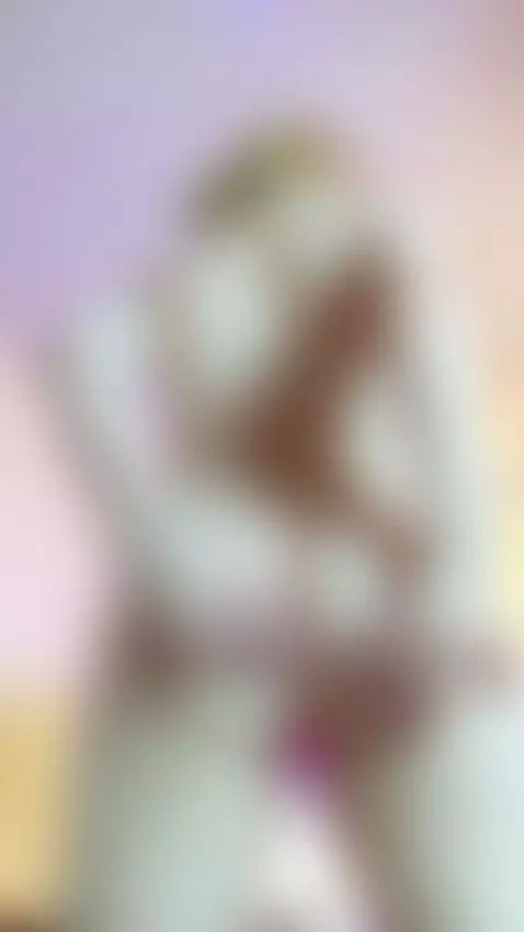 I'm opening my ass for you to fuck me.🥵😜 by emmaa-blonde