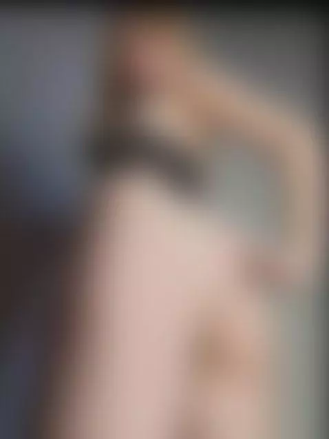 mira mi coño quiere de tu verga by emmaa-blonde