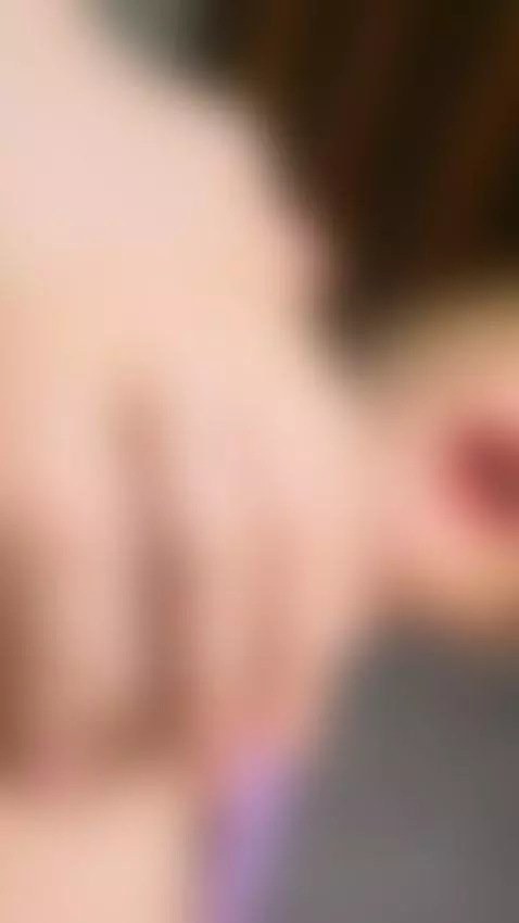 len envió un besito by emmaa-blonde