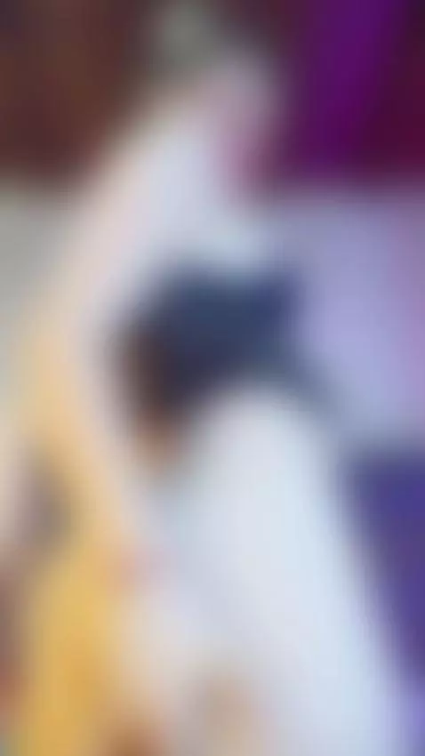 Fuck, I need help! by emmaa-blonde