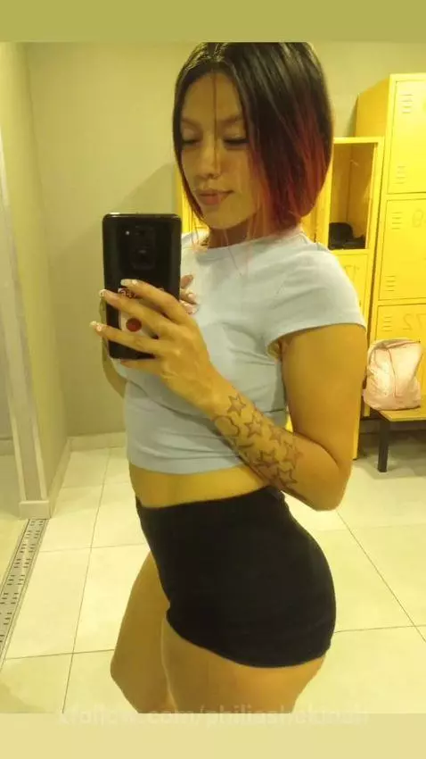 Hard against the world ♥ by philiashekinah