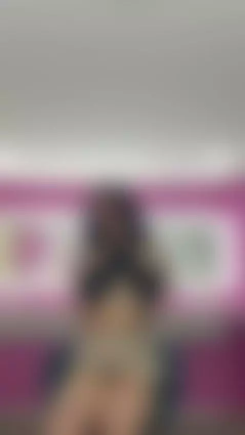 🫦🫦💋😏 by pierinaseymour