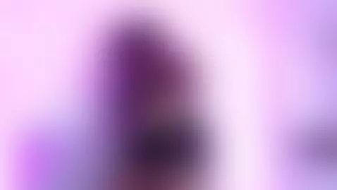 Let me seduce you with all my curves 😼 by black-pussydoll