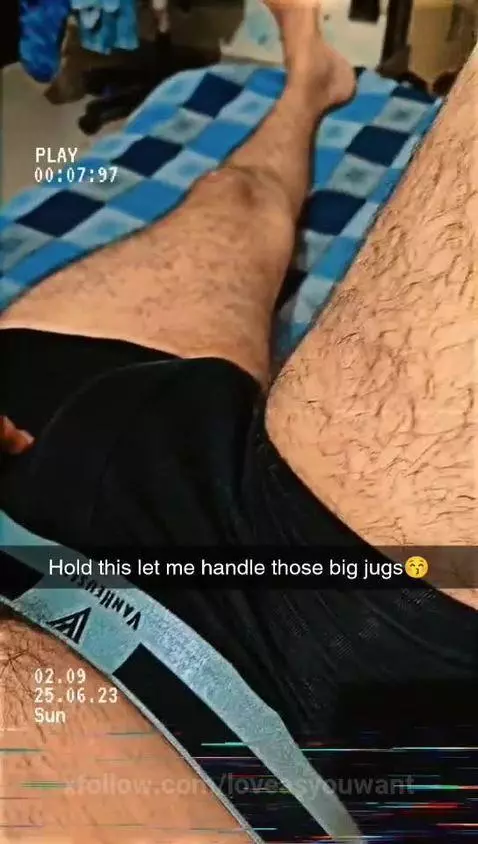 Who wants to sneak 🫣 by loveasyouwant