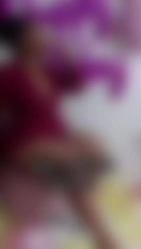 Which one do you like more? by rachell-hot